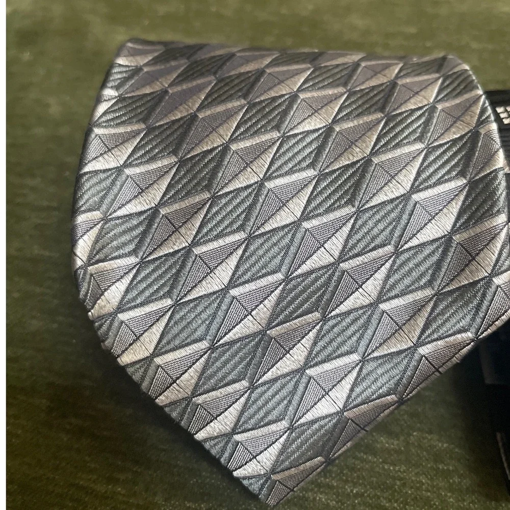 Milanos Clothier three silk
